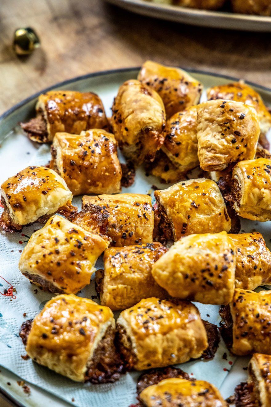 Spicy worstenbroodjes met cheddar