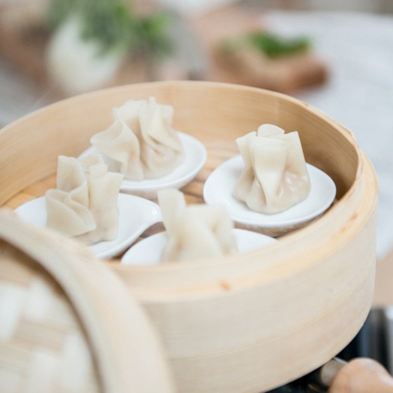Dim sum van kip en garnalen met geurige bouillon 4