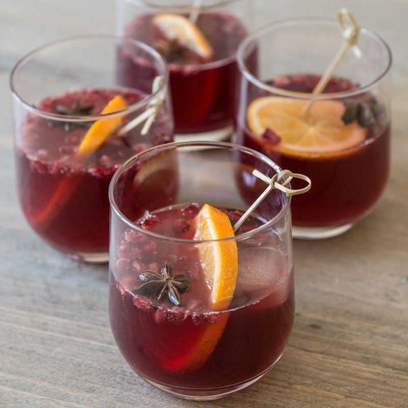 Punch met granaatappel, rum en champagne | Dille & Kamille