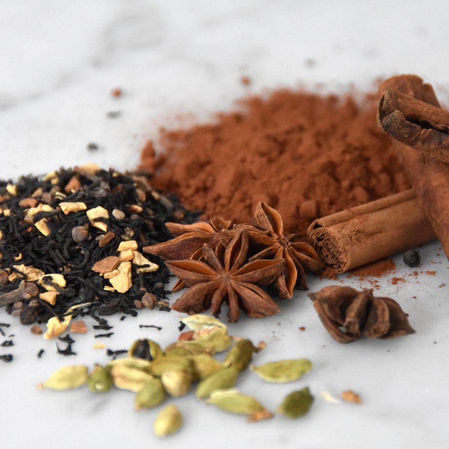 chai thee met chocolade