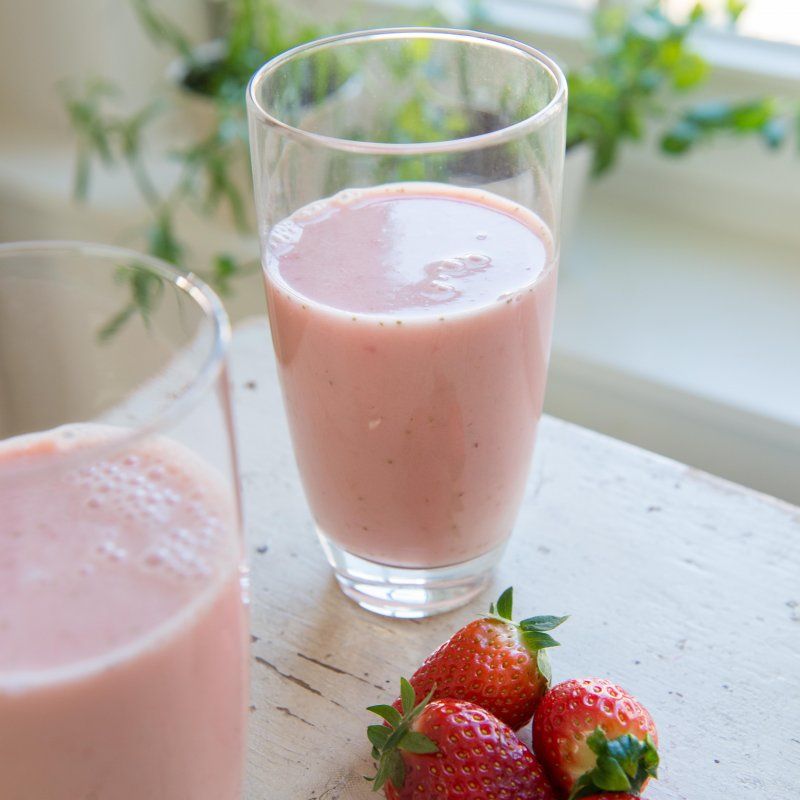 smoothie met aardbeien en amandelmelk