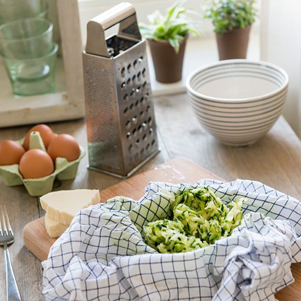 Box grater, extra sharp, stainless steel