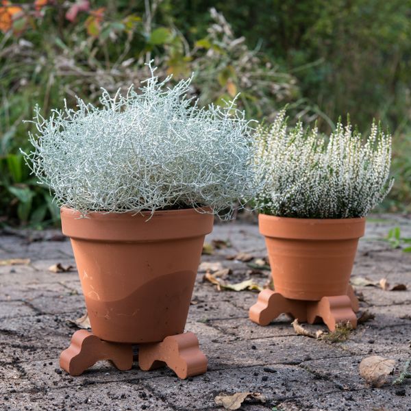 Flower pot carrier, red brick