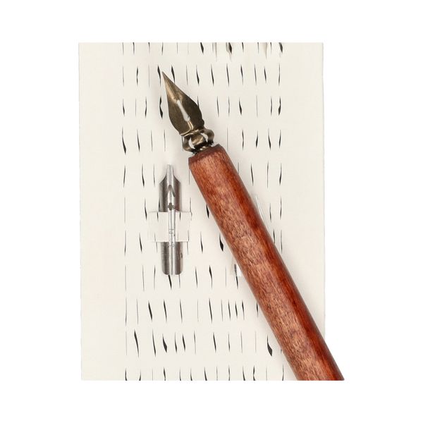 Kroontjespen en kalligrafeerpen          