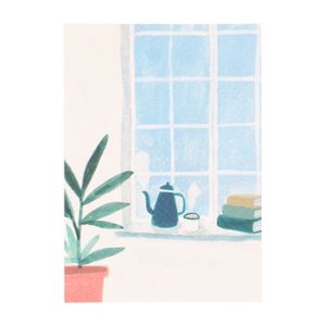 Kaart, raam met theepot en boeken