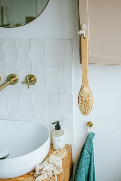 Bath and sauna brush, bamboo, hard bristles