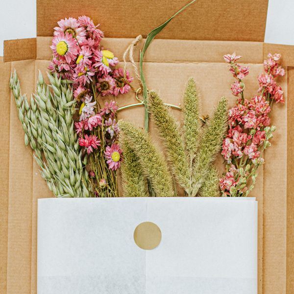 Droogbloemen, brievenbuspakket, roze