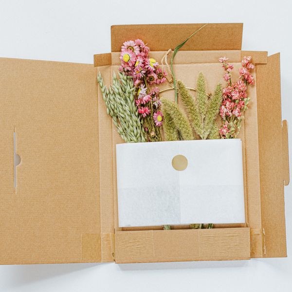 Droogbloemen, brievenbuspakket, roze