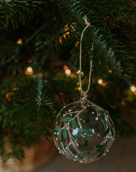 Christmas bauble mistletoe, glass, white