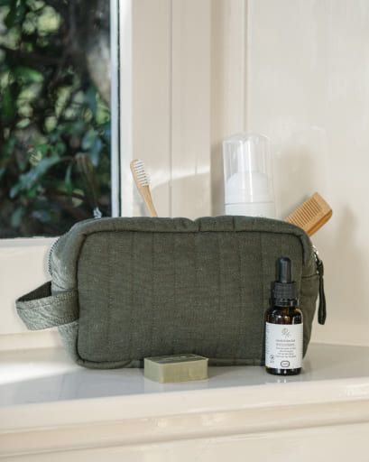 Medium-sized, grey-blue, organic cotton toiletry bag 20 x 12 x 9 cm 