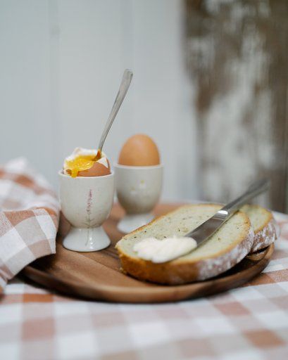 Eierdopje, steengoed, lavendel 