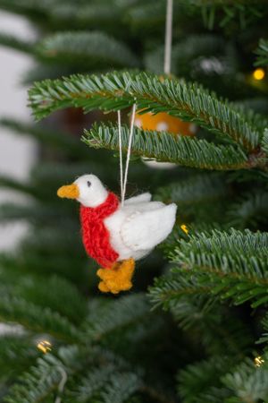 Felt, goose-shaped Christmas decoration