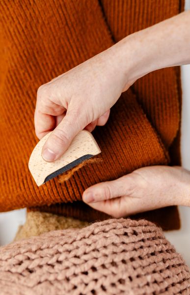 Peigne antibouloche, métal, hêtre