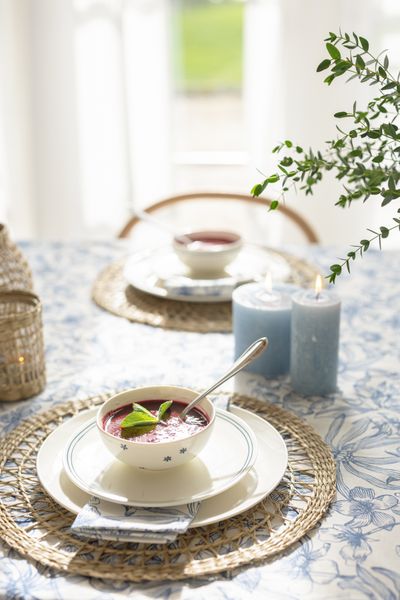 Organic, porcelain bowl with flower motif, Ø 12 cm