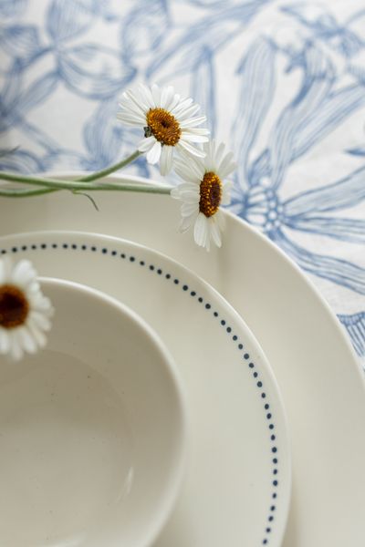 Organic, porcelain breakfast plate with blue spots, Ø 20 cm