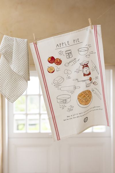 GOTS organic cotton tea towel with apple pie recipe, 50 x 70 cm