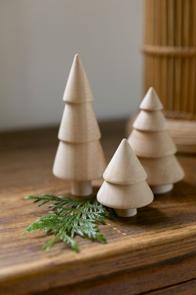 Unpainted, wooden Christmas tree, approx. 16 cm