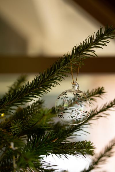 Transparent glass bauble, large, Ø 8 cm