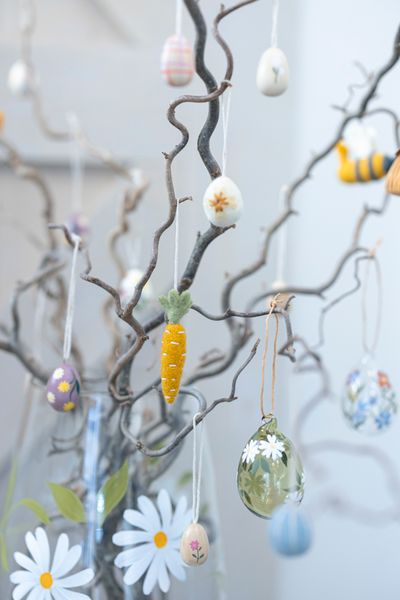 Eitjes met bloem, hout, set van 4 Eitjes met bloem, hout, set van 4