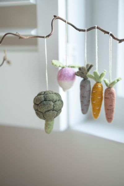 Broccoli decoration, felt