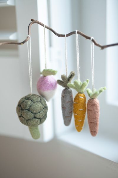 Radish decoration, felt