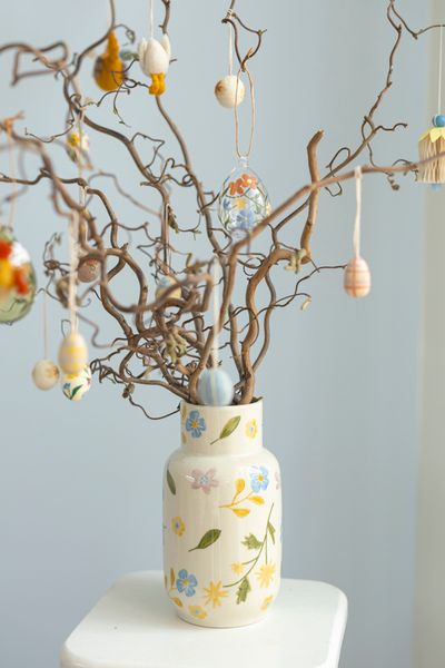 Vaasje, steengoed, bloemen, Ø 11 cm x 20 cm Vaasje, steengoed, bloemen, Ø 11 cm x 20 cm