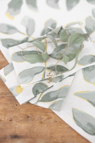 Napkin, GOTS organic cotton, leaf silhouette, 40 x 40 cm