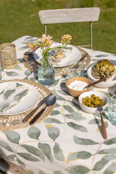 Tablecloth, GOTS organic cotton, leaf silhouette, 145 x 180 cm