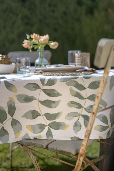 Nappe, coton bio GOTS, silhouette feuille, 145 x 180 cm Nappe, coton bio GOTS, silhouette feuille, 145 x 180 cm