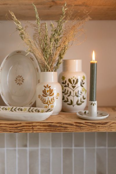 Schaal decoratief, steengoed, oker, 23 X 16.5 X 4.5 cm