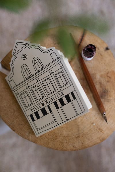 Bloc-notes, papier, silhouette maison à pignon, 20 x 15 cm Bloc-notes, papier, silhouette maison à pignon, 20 x 15 cm