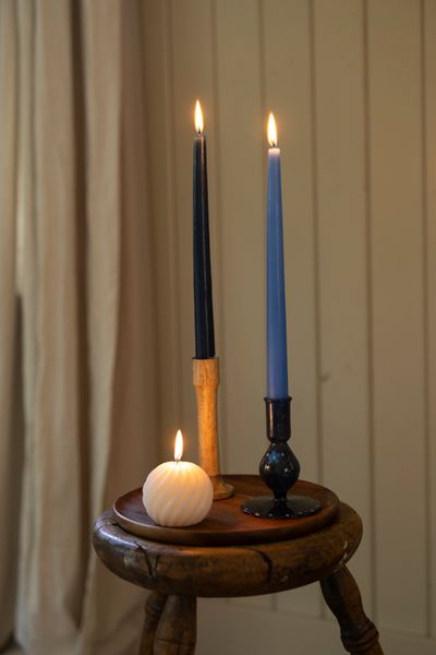 Kandelaar, beschilderd, blauw glas, bloem, 12,5 cm
