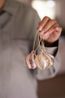 Kerstbal gedraaide streep, glas, oker/wit, 5 cm Kerstbal gedraaide streep, glas, oker/wit, 5 cm