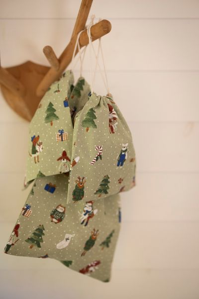 Pochon cadeau, coton bio GOTS, forêt d’hiver, 27 x 37 cm