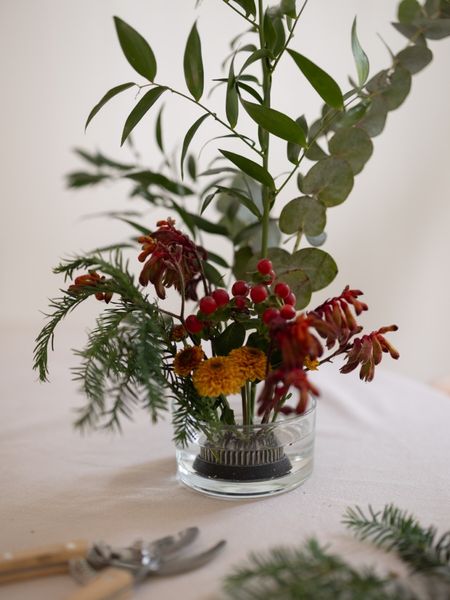 Pique-fleurs kenzan, métal et caoutchouc, Ø 6 cm