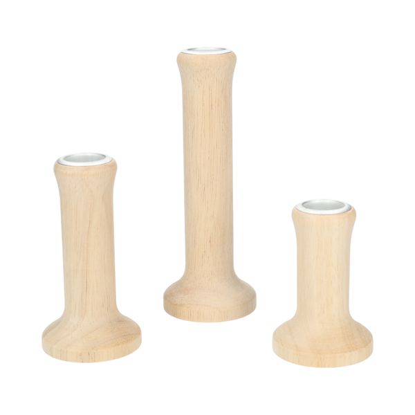 Kandelaar, rubberhout, Ø5.5 x H15,5 cm Kandelaar, rubberhout, Ø5.5 x H15,5 cm
