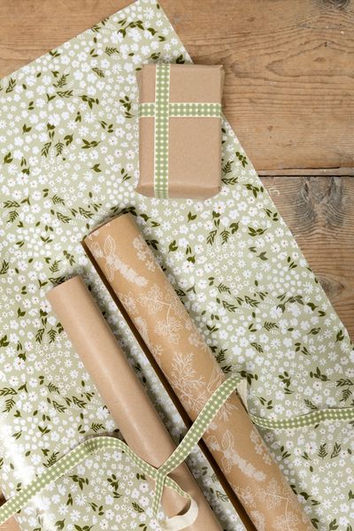 Inpakpapier, bloembed, 70 x 250 cm