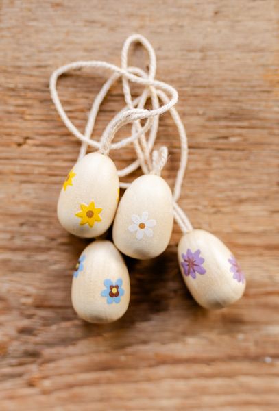 Anhänger, kleine Eier mit Blumen, Holz, 4 Stück