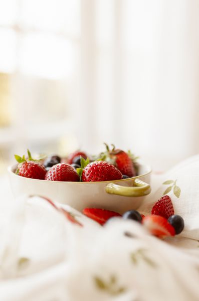 Passoire fruits, grès, fruits rouges, Ø17 cm