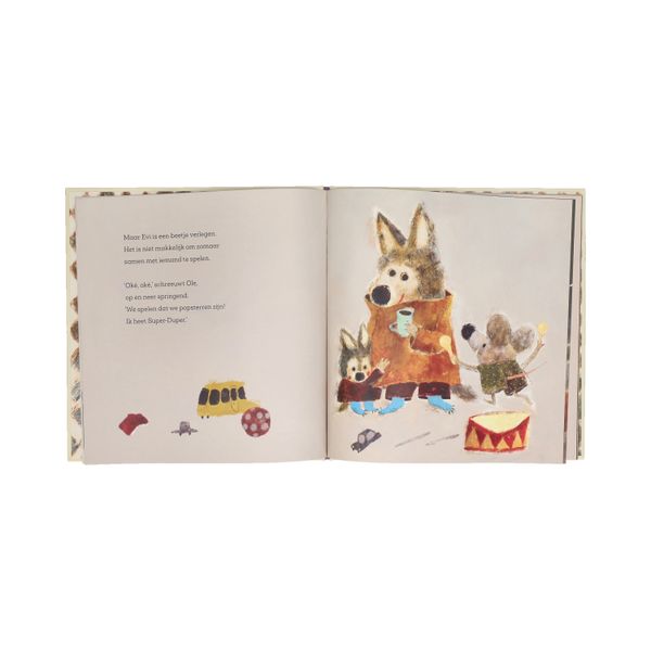 Evi is een beetje verlegen, Natalia Shaloshvili