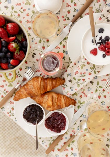 Chemin de table, coton bio GOTS, fruits rouges, 50 x 145 cm