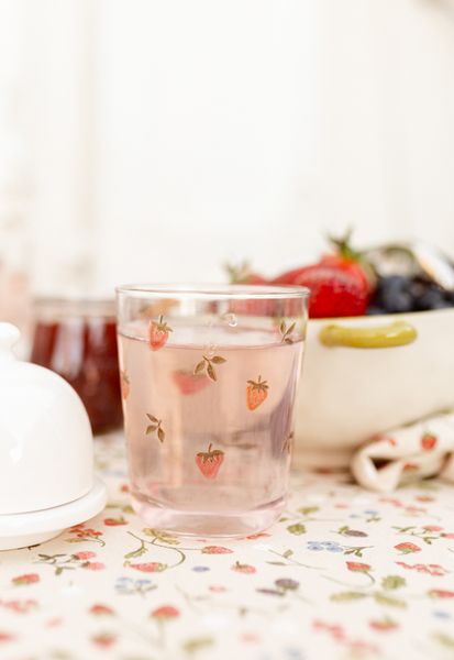 Glas niedrig, rote Beeren, 315 ml
