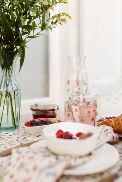 Karaffe, Glas, rote Beeren, 1,2 Liter