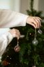 Boule de Noël, verre, baies rouges