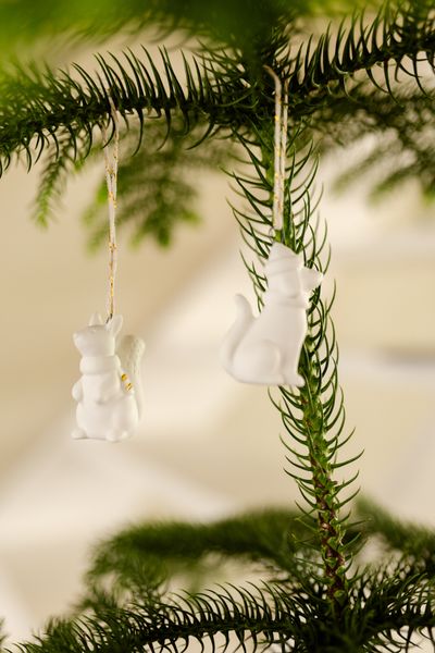 Hanger, porselein, eekhoorn, wit en goud