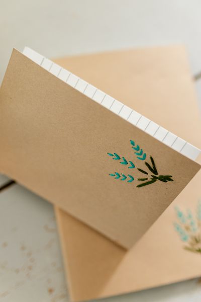 Heft, Kraftpapier, gestickter Lavendel, A5