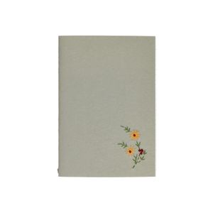 Heft, farbiges Kraftpapier, gestickte Blume, A5