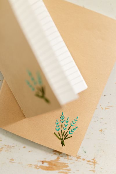 Heft, Kraftpapier, gestickter Lavendel, A6