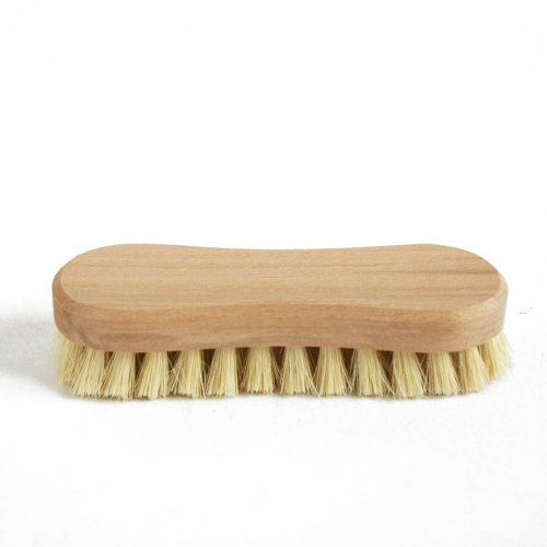 Brosse, en forme de « 8 » 