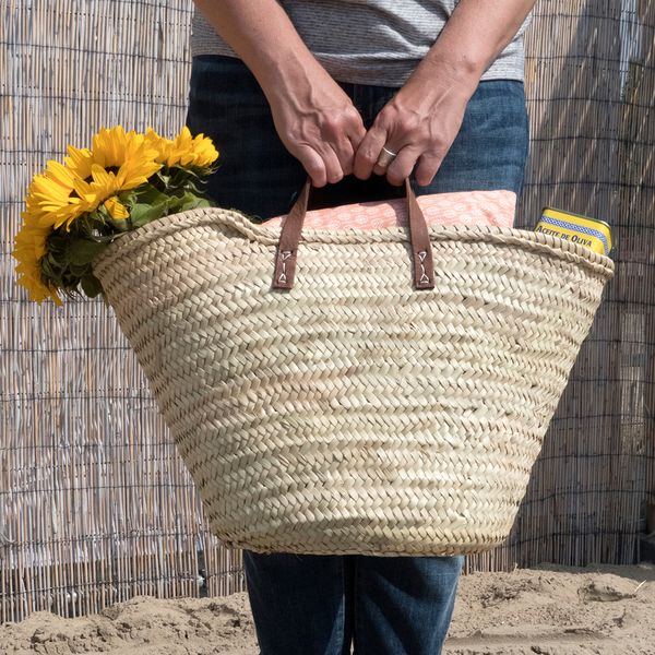 Panier marocain, feuilles de palmier, à anses courtes en cuir brun